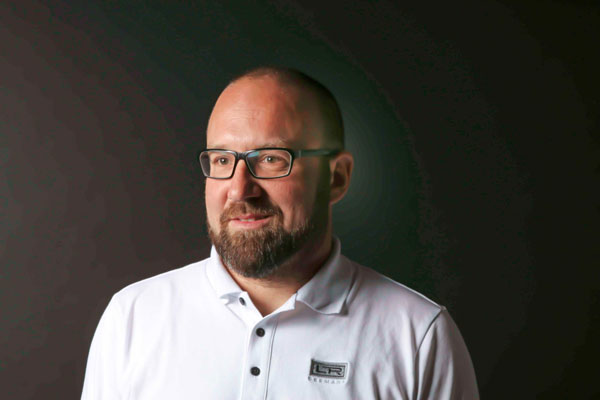 Michael Zahn Produktmanagement / Vertrieb Off-Highway